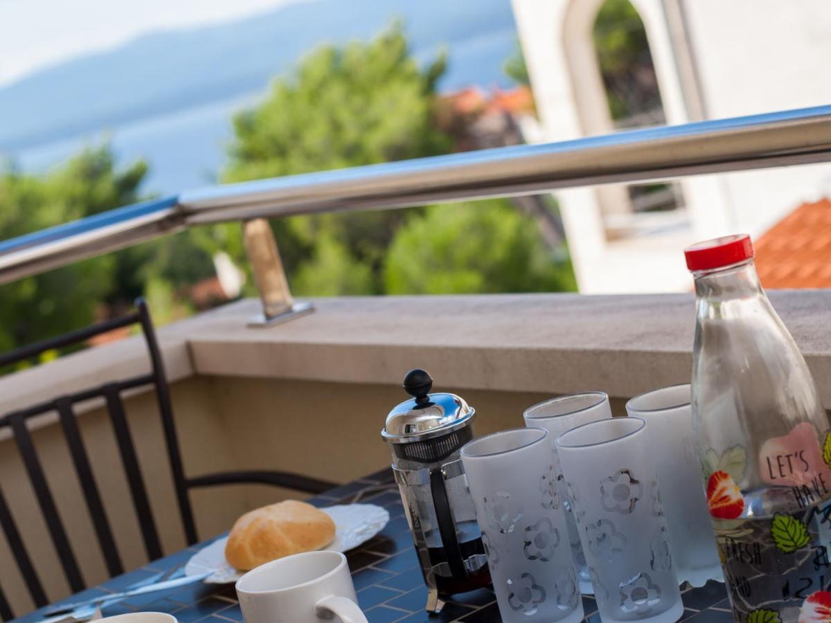 Apartment Ella Sea View Bol Bagian luar foto